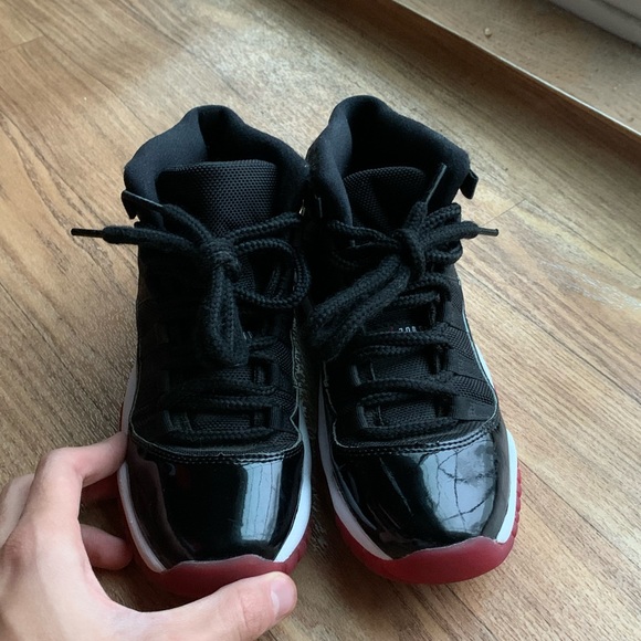 Air Jordan 11 Retro Bred - Picture 11 of 11
